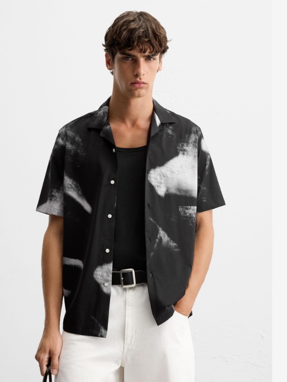 Zara Black & White Abstract Short-Sleeve Button-Down Shirt